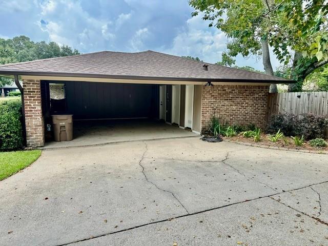 Photo - 503 Highland Woods Dr W