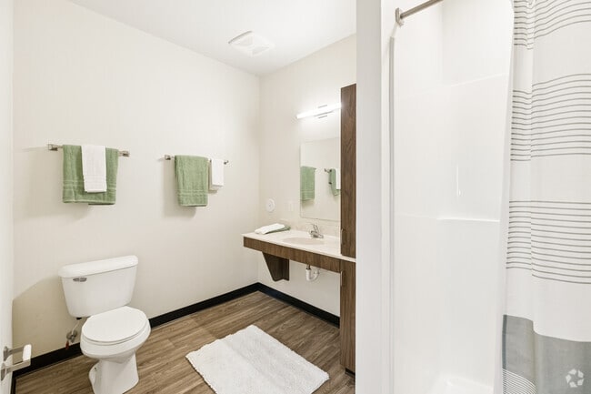 4BR, 2BA - 1,045SF - Bathroom
