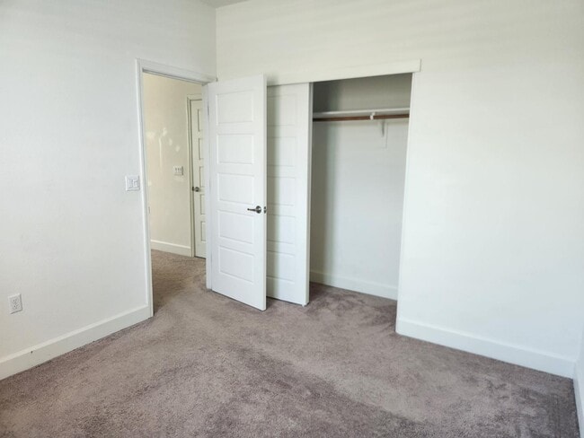 Photo - 3901 Watermist Way