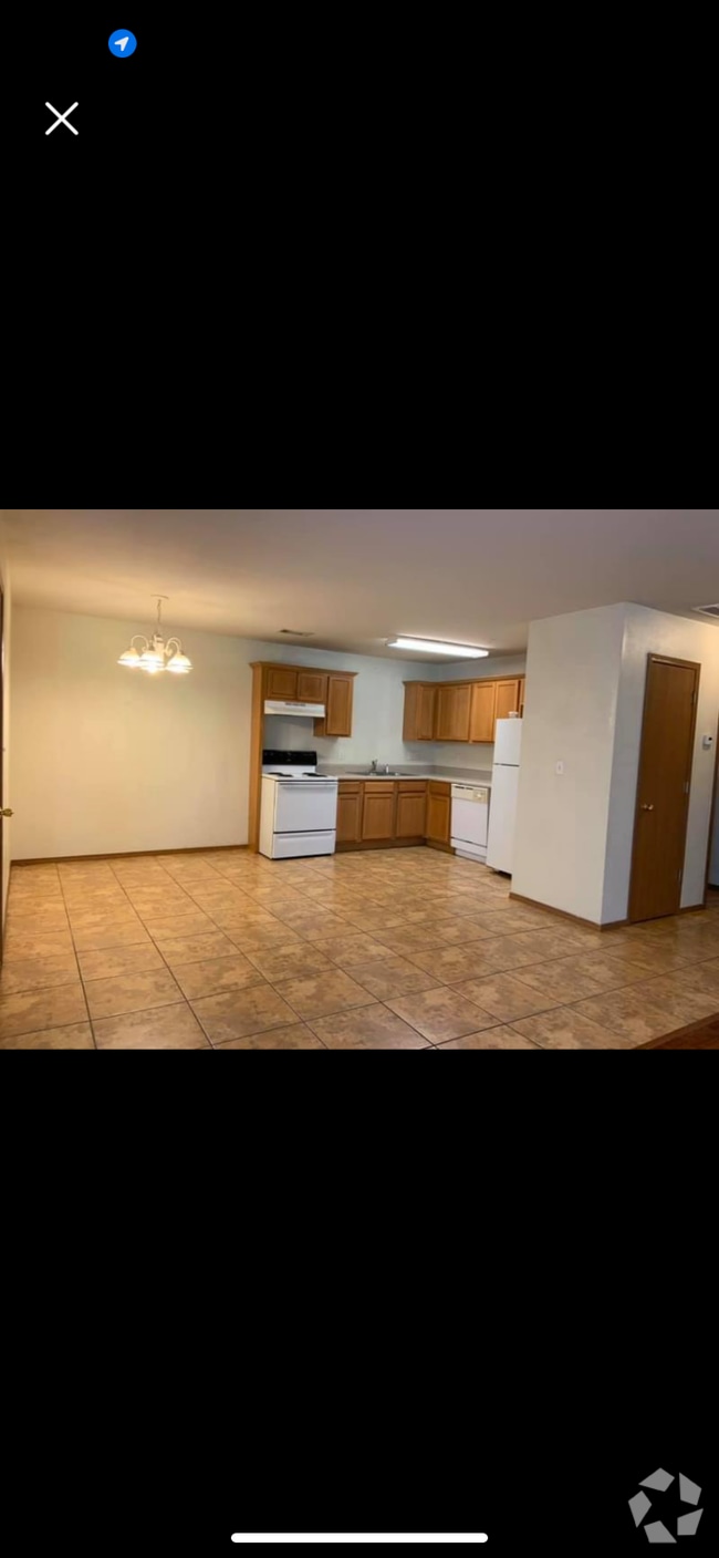 Building Photo - 311 E Marietta Ct Rental