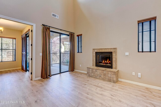 1894 Kensington Ct