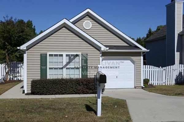 Building Photo - 608 Edenberry Dr