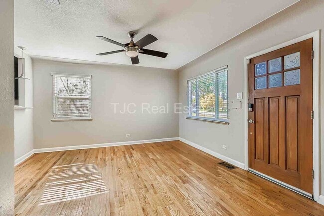 Photo - 3130 St Paul St