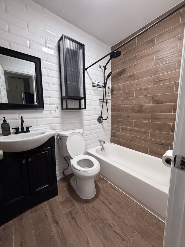 Photo - 40 Eldert Ln