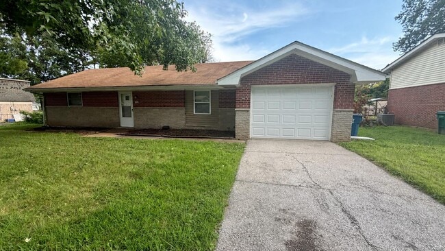 Building Photo - 1118 Soria St