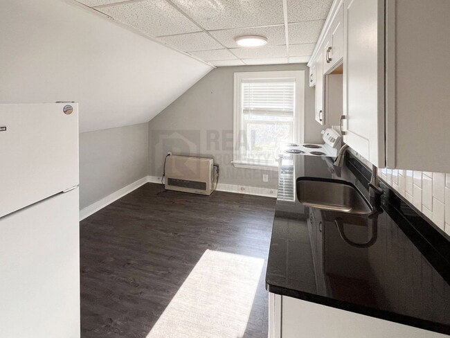 20 Pearl St Unit E