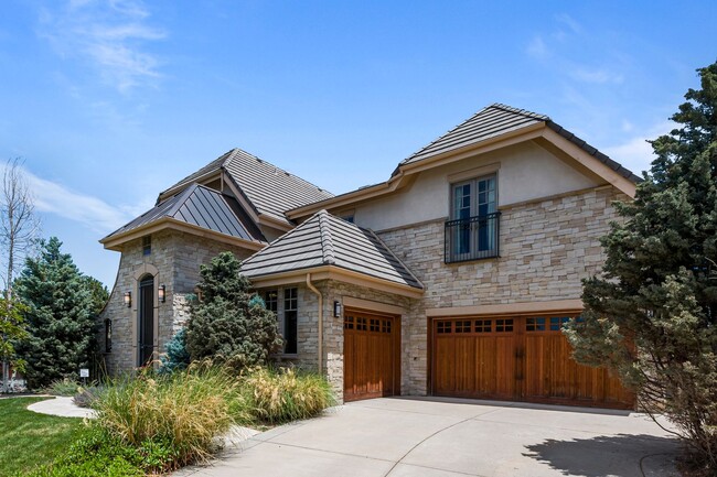 Building Photo - 11 Sommerset Cir