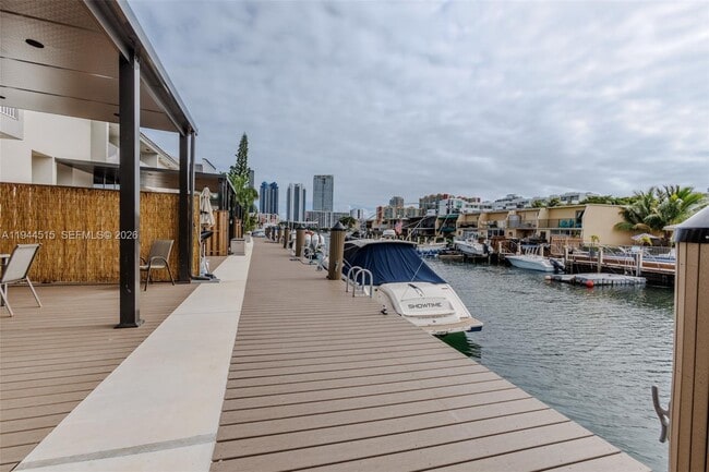 Building Photo - 3920 NE 168th St