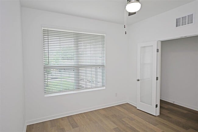 Photo - 261 Elk Ave