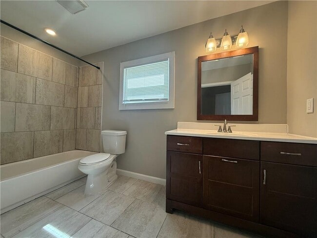 Photo - 20 Highland St