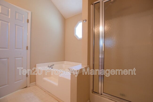 Photo - 7240 Midland Chase Loop