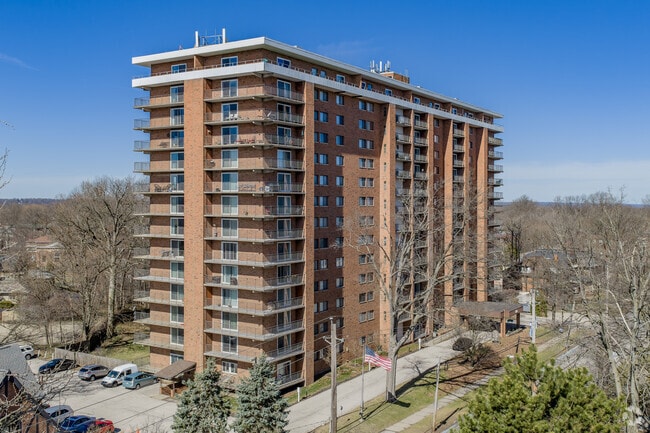 Building Photo - Tower 80