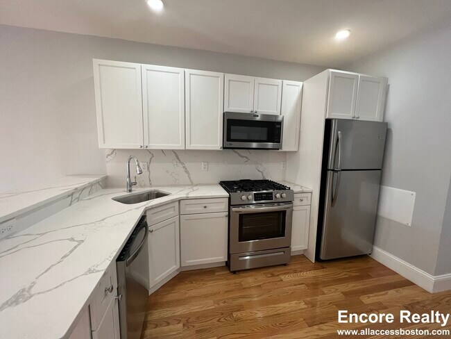 Photo - 139 Oxford St Unidad 2