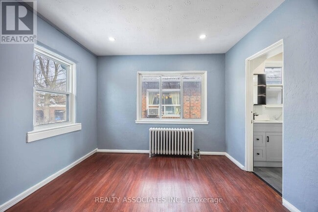 Photo - 162 Millwood Rd