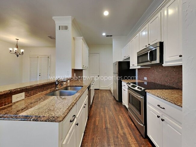 Photo - 1533 Sienna Ct