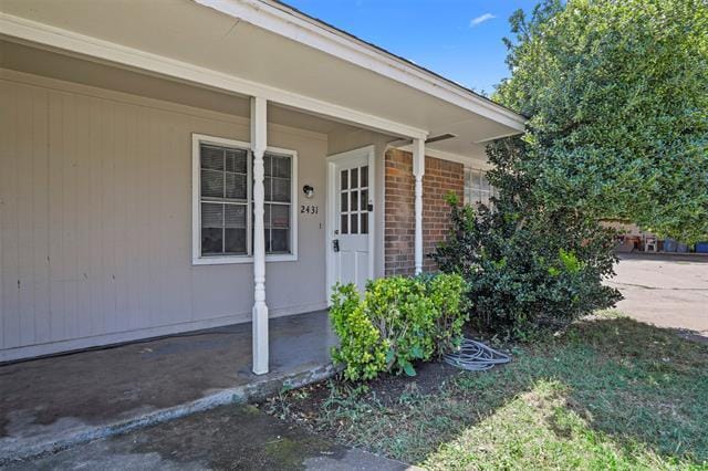 2429 Lakeview Cir