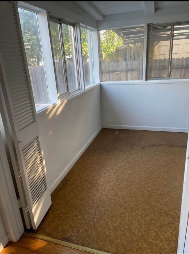 Photo - 4623 Goya Pky