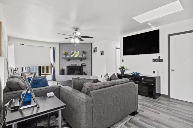 Photo - 2421 Wintergreen Rd