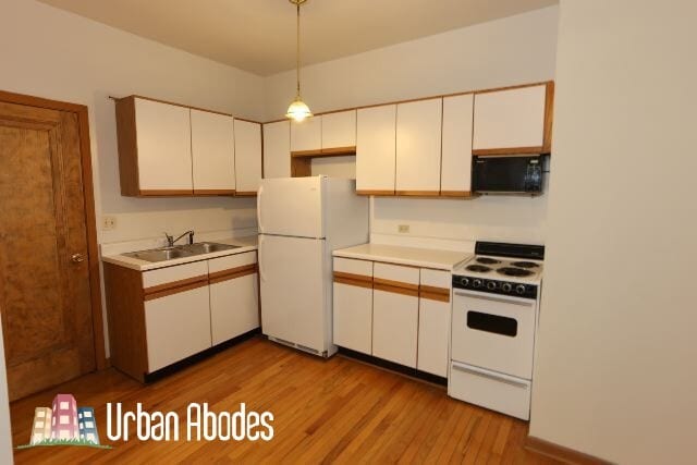 Photo - 633 W Barry Unit A07C