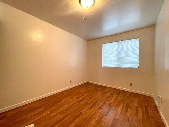 Photo - Nice and clean 3 beds 2 baths located in c... Unidad Apt 2