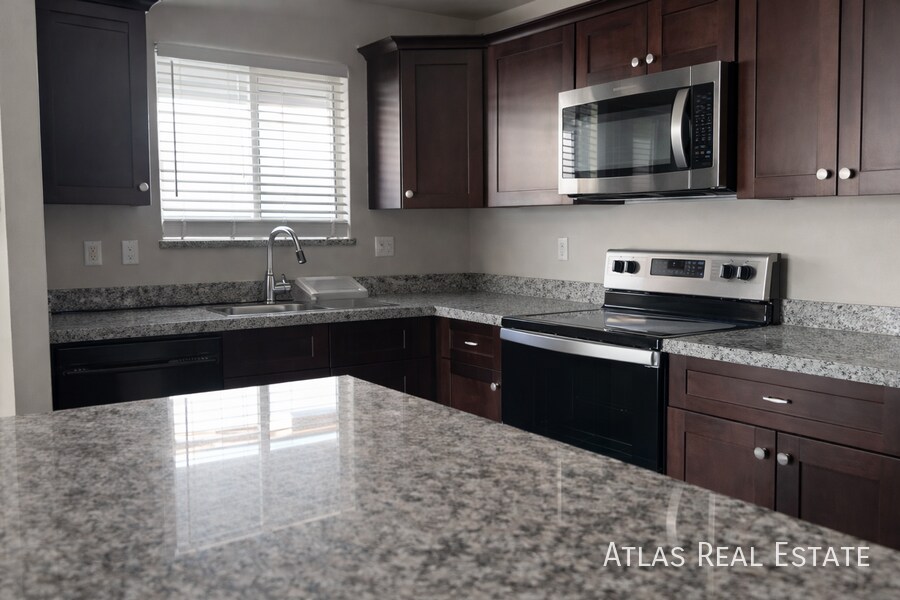 Photo - 528 W La Jolla Dr