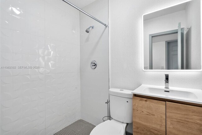 Photo - 775 NW 96th St Unidad A