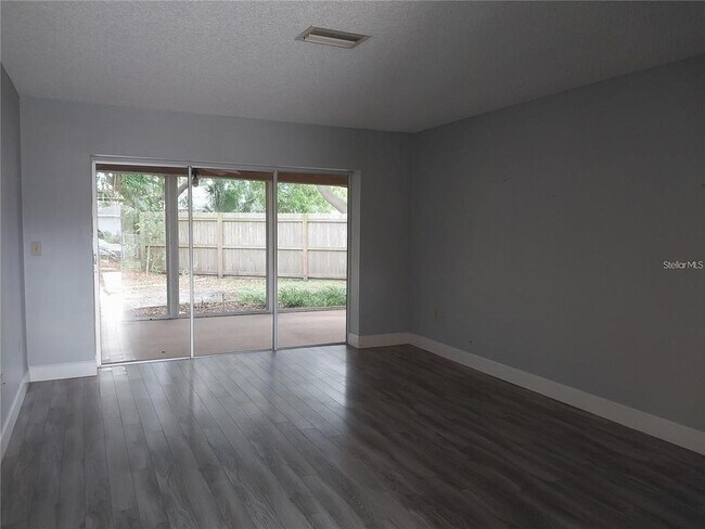 Photo - 3962 Basswood Dr