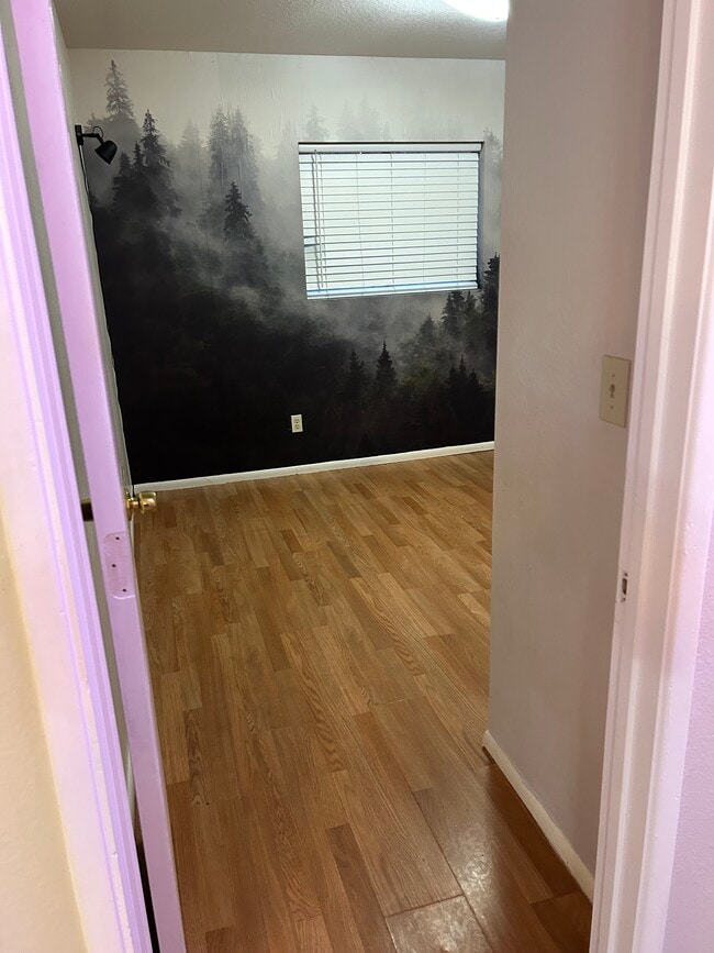 Photo - 810 S Owens Ln