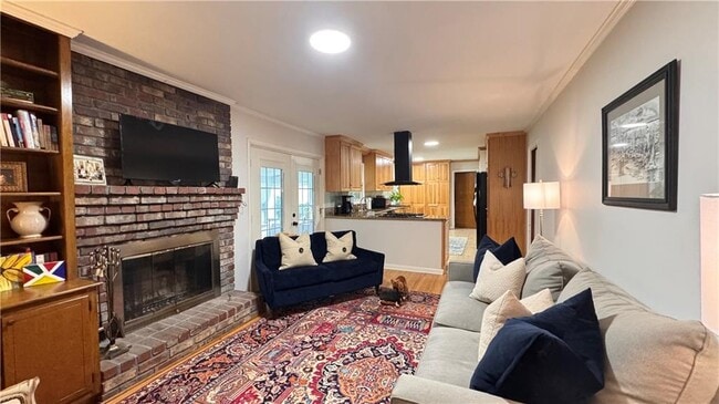 Photo - 3082 Greenbrook Way NE