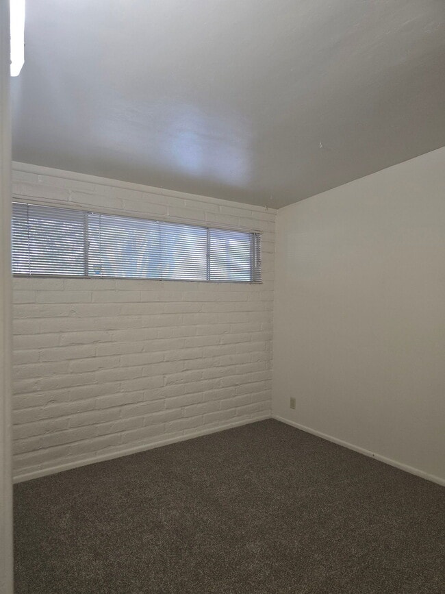 Photo - 3501 E 3rd St Unidad A