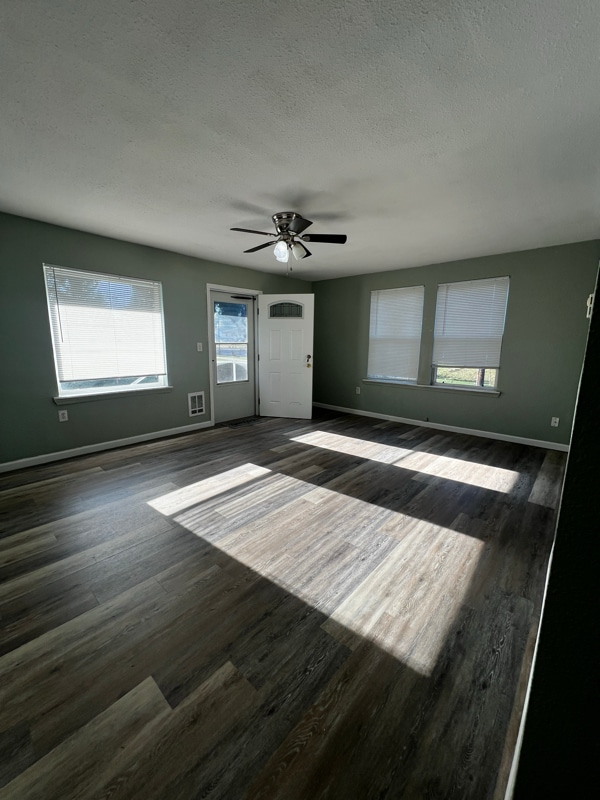 Photo - 122 S National Ave