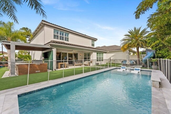 Building Photo - 15398 Sandy Beach Terrace