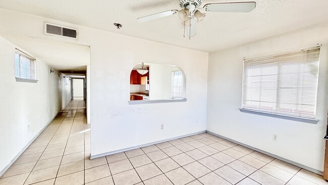 2717 Idalia Ave Unit 1
