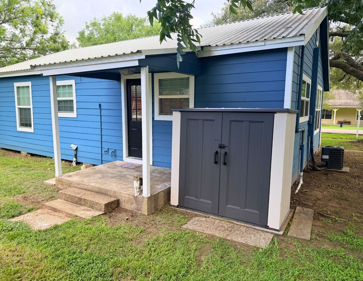 Photo - 1706 Smith St