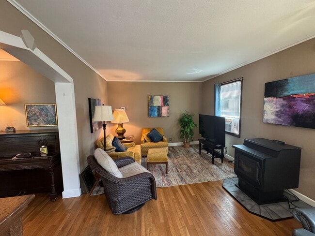 Photo - 205 S 32nd Ave
