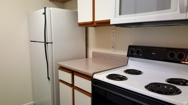 Kitchen 3 bed, 2 bath unit