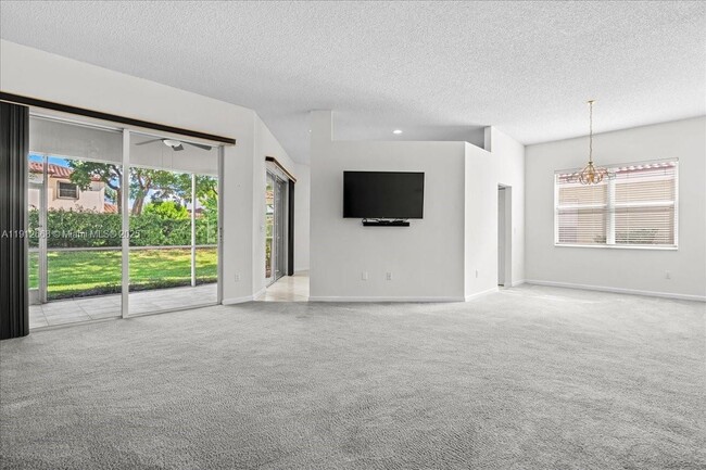 Photo - 2675 SE 4th Pl Casa