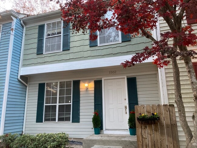 Photo - 1502 Queen Anne Ct Townhome