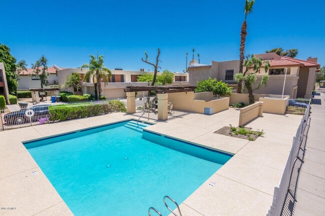 Building Photo - 7770 N 20th Ave