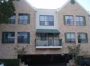 Photo - 2300 Leon St Unit 302