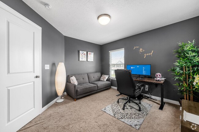 Building Photo - 6138 Longwood Dr Rental