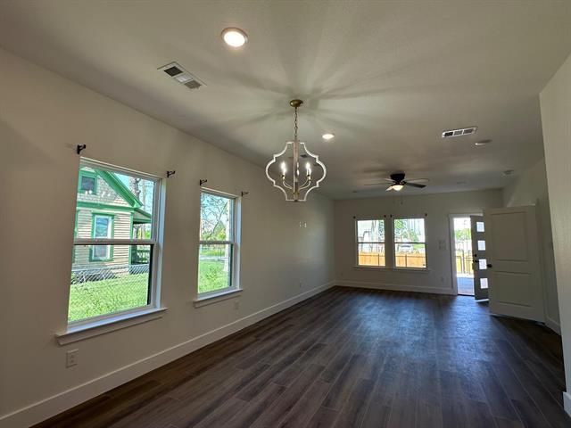 Photo - 505 N Wilhite St