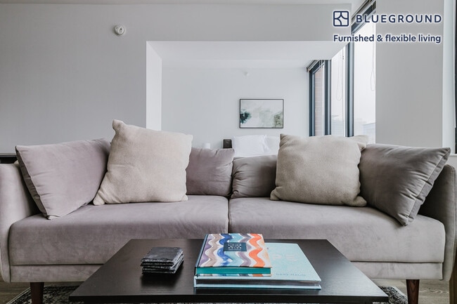 Photo - 637 N Wells St Unidad FL20-ID1190