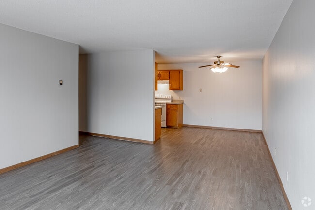 1BR, 1BA - 870SF - Living Room