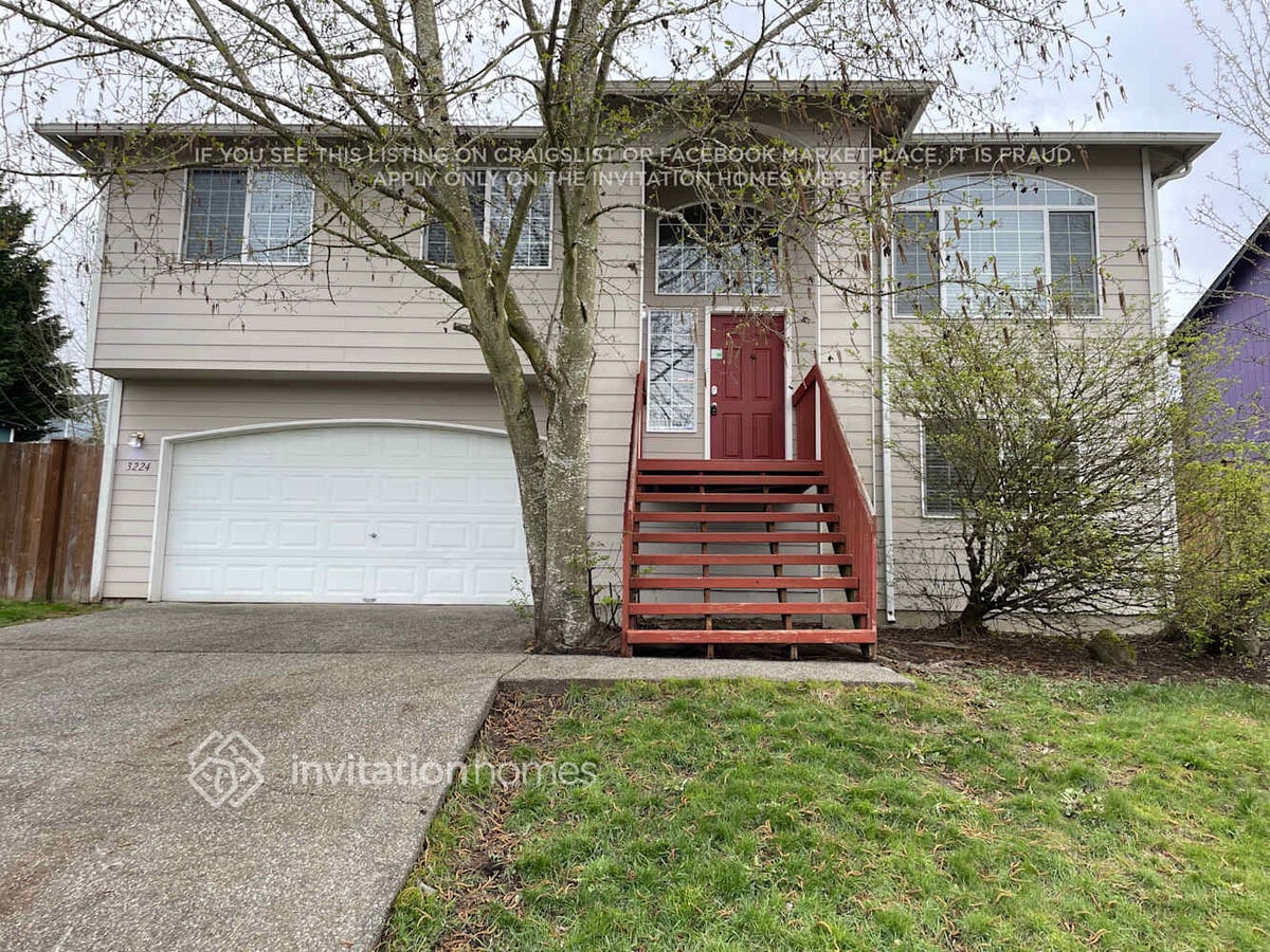 Photo - 3224 92nd Dr NE