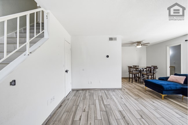 Photo - 2Bed/1.5Bath Townhouse at Olive Ave/63rd Ave! Ready for Immediate Move-In!