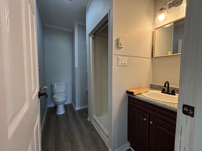 Photo - 2 Bed 1 Bath Appartement Unit 3