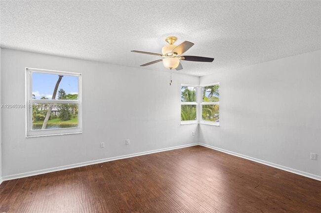 Photo - 15835 NW 7th St