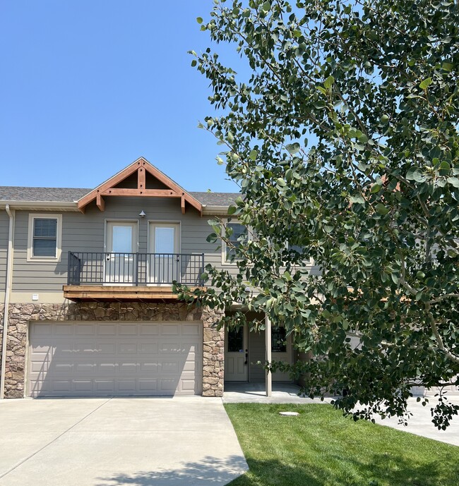 Photo - 2027 Lakehills Dr Unit 2027