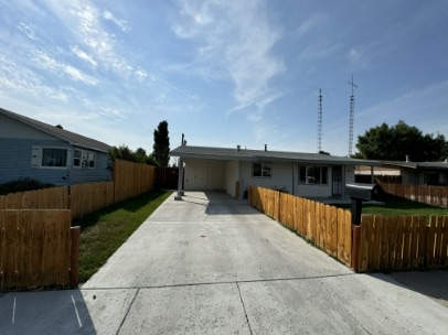 Photo - 609 S Ctr St